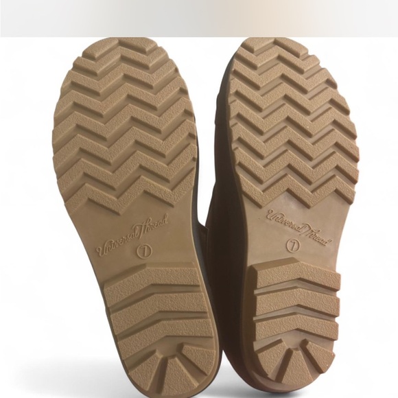 Women’s universal thread Tan and Black Duck Boots - Picture 3 of 4